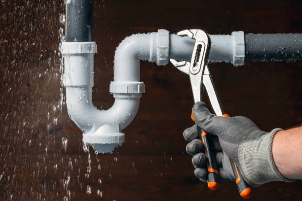 Professional Drain Cleaning technician working in Seymour, TX